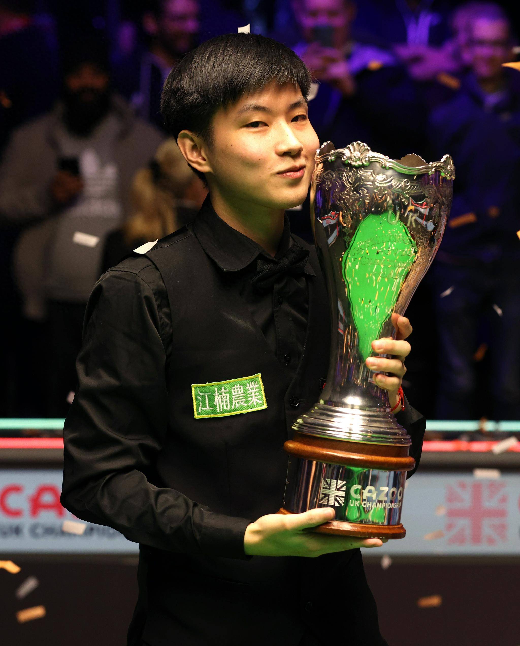 并在短期内 并在短期内