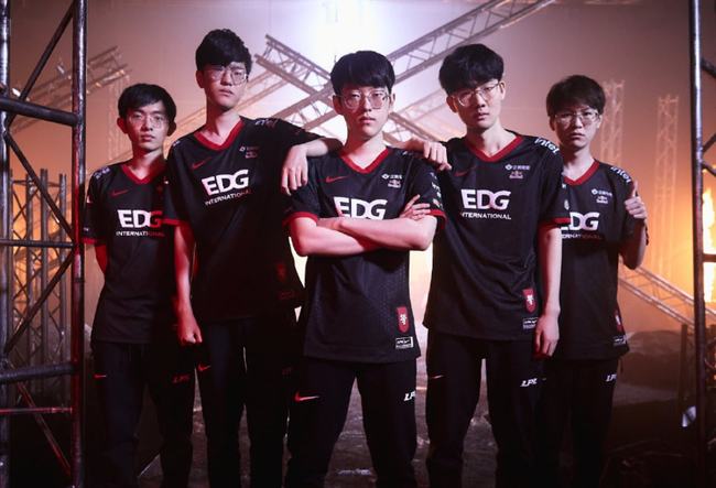 方面一直比 方面一直比