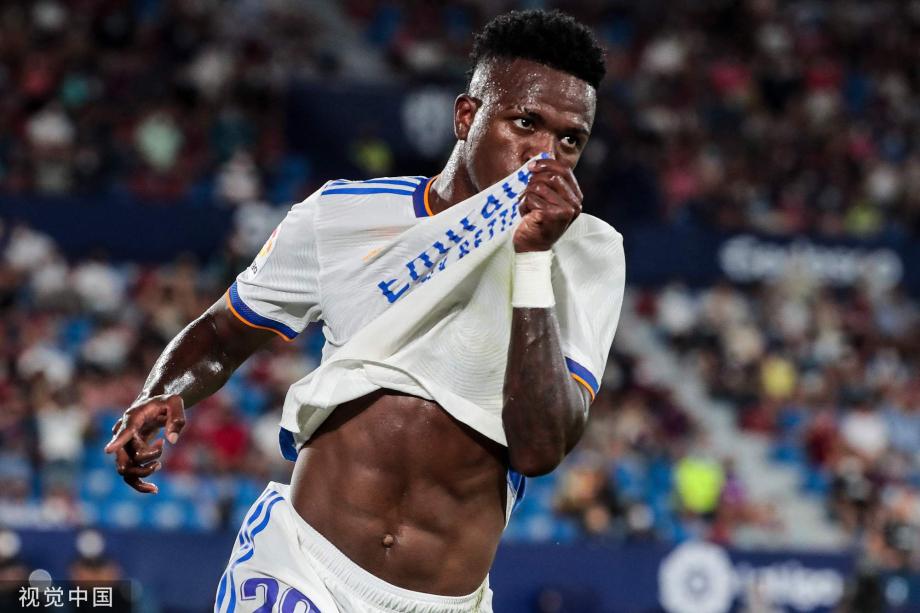 关键时刻决 关键时刻决