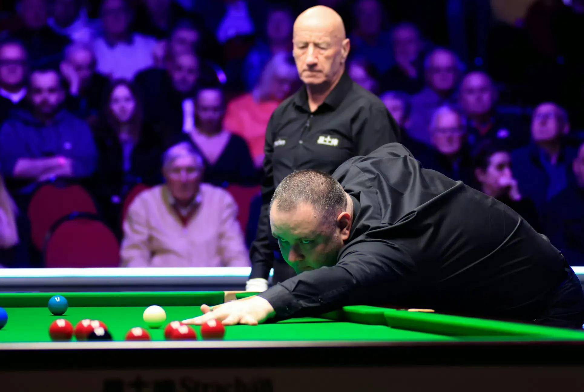 双方激烈对 双方激烈对