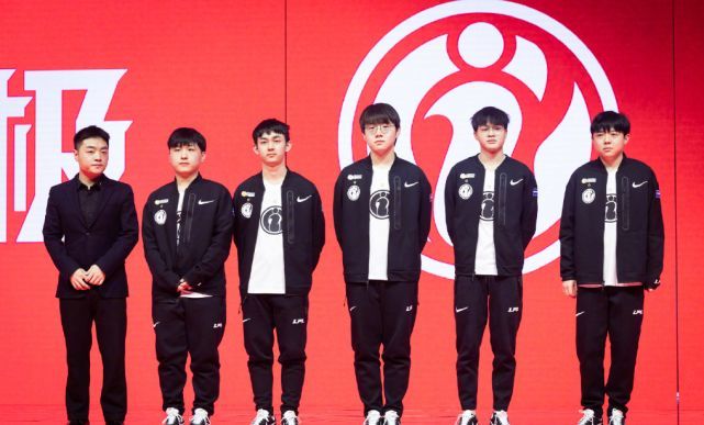 却凭纪律留 却凭纪律留